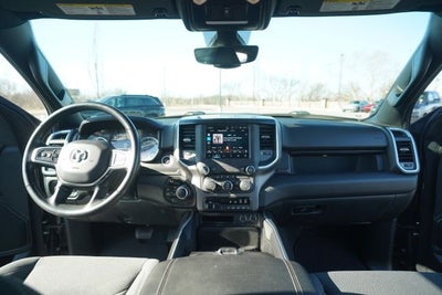 2022 RAM 1500 Big Horn Crew Cab 4x4 5'7' Box