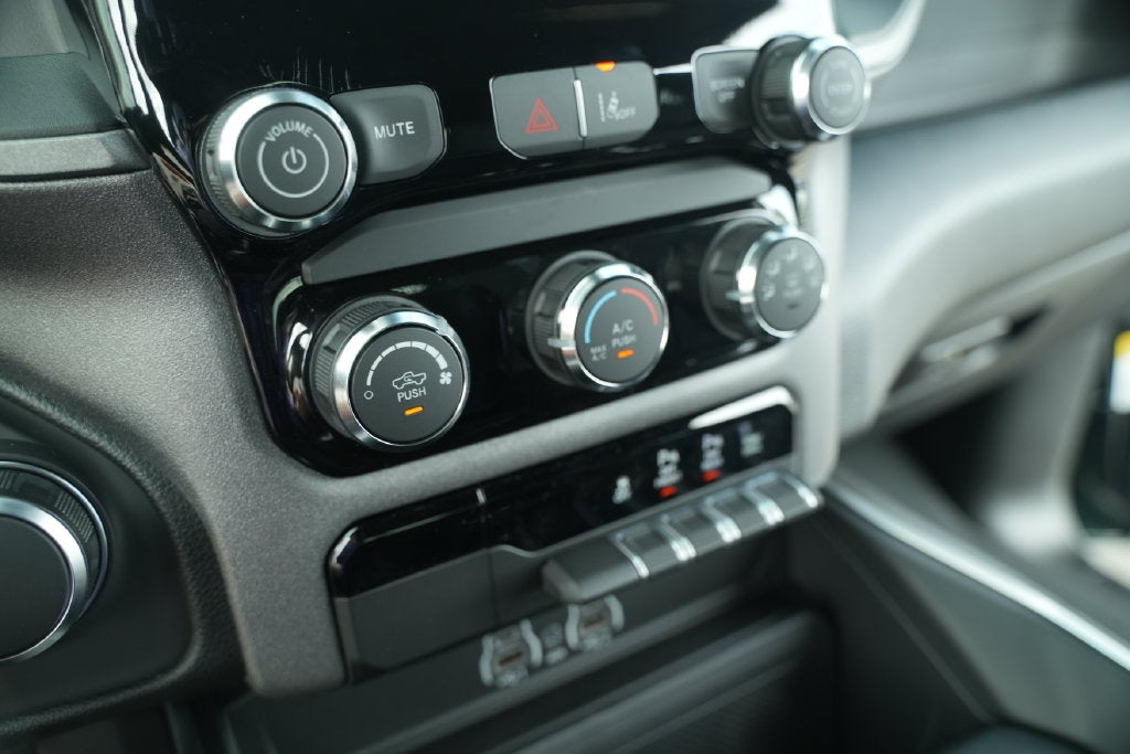 2027 RAM Ram 1500 Express