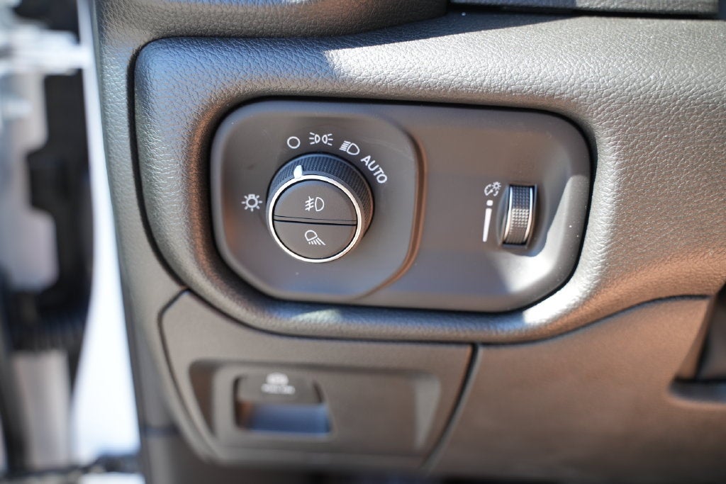 2027 RAM Ram 1500 Warlock