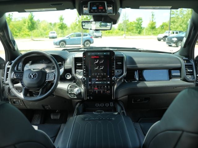 2025 RAM 1500 Limited Crew Cab 4x4 5'7' Box