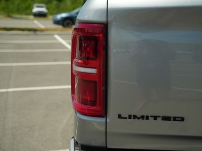 2025 RAM 1500 Limited Crew Cab 4x4 5'7' Box