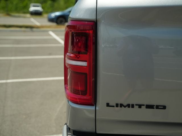 2025 RAM 1500 Limited Crew Cab 4x4 5'7' Box