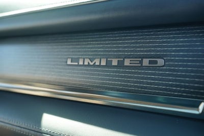 2021 RAM 1500 Limited Crew Cab 4x4 5'7' Box