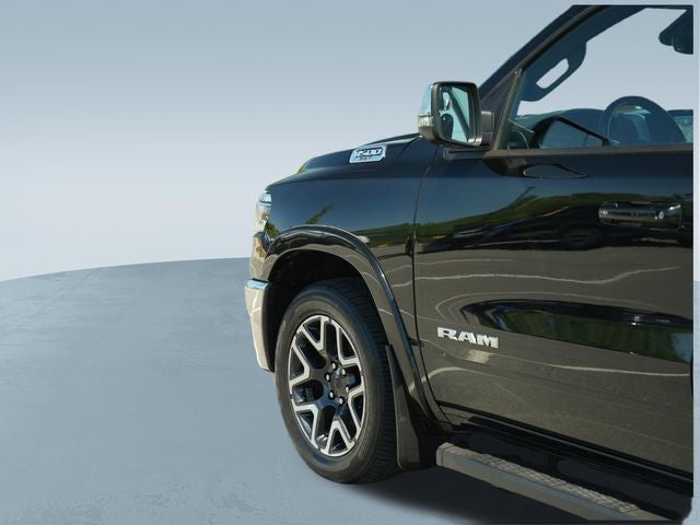 2025 RAM 1500 Laramie Crew Cab 4x4 5'7' Box