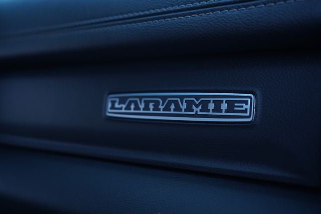 2025 RAM 1500 Laramie Crew Cab 4x4 5'7' Box