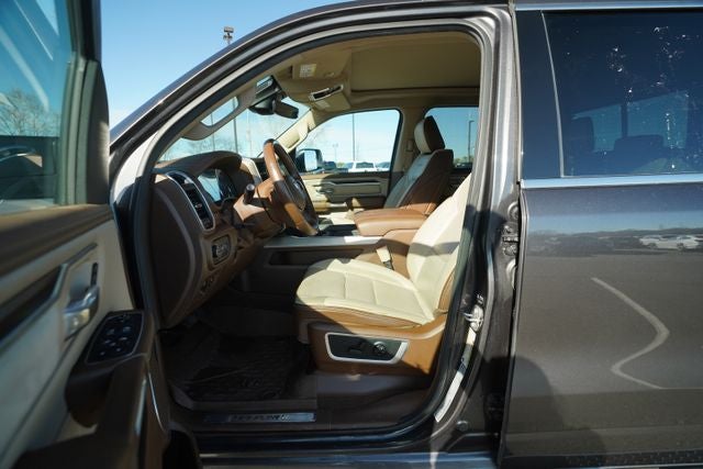 2021 RAM 1500 Laramie Crew Cab 4x4 5'7' Box