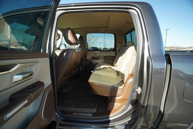 2021 RAM 1500 Laramie Crew Cab 4x4 5'7' Box