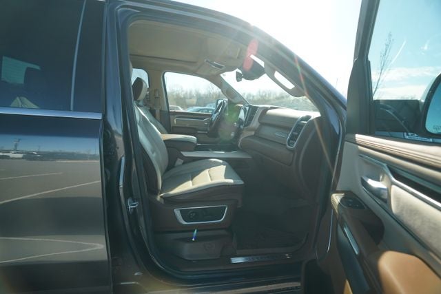 2021 RAM 1500 Laramie Crew Cab 4x4 5'7' Box