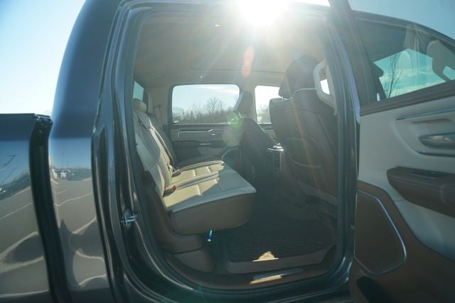 2021 RAM 1500 Laramie Crew Cab 4x4 5'7' Box