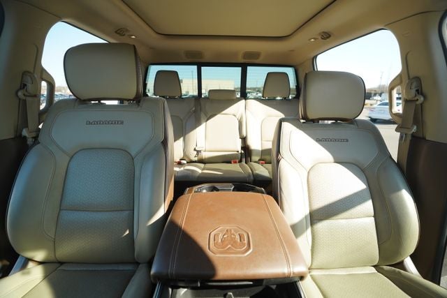 2021 RAM 1500 Laramie Crew Cab 4x4 5'7' Box