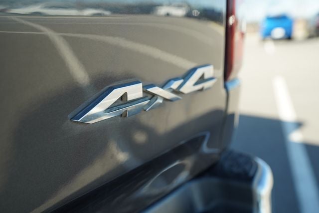 2021 RAM 1500 Laramie Crew Cab 4x4 5'7' Box