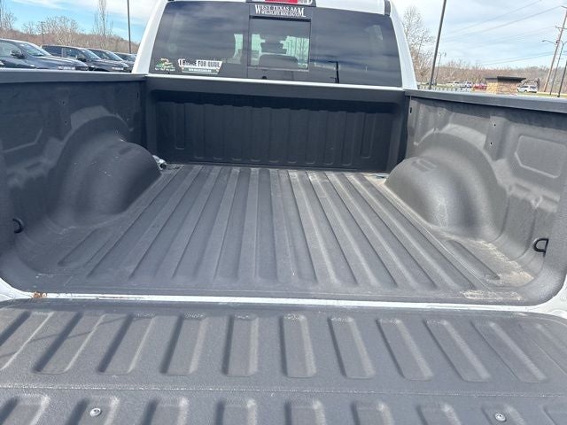 2020 RAM 1500 Laramie Crew Cab 4x4 5'7' Box