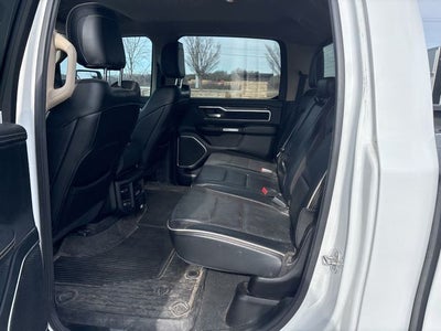 2020 RAM 1500 Laramie Crew Cab 4x4 5'7' Box