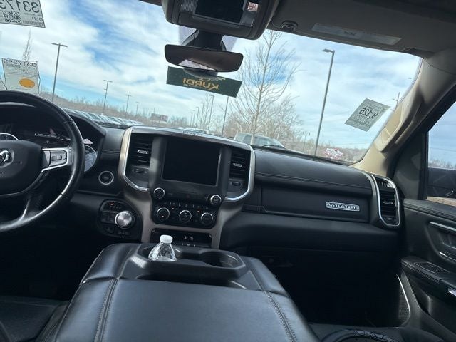 2020 RAM 1500 Laramie Crew Cab 4x4 5'7' Box