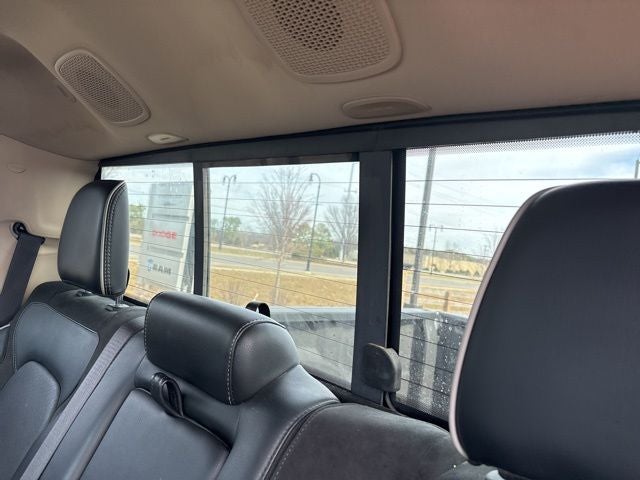 2020 RAM 1500 Laramie Crew Cab 4x4 5'7' Box