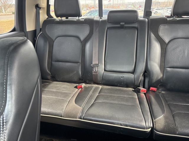 2020 RAM 1500 Laramie Crew Cab 4x4 5'7' Box