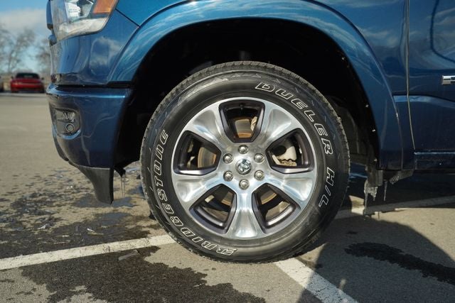 2022 RAM 1500 Laramie Crew Cab 4x4 5'7' Box