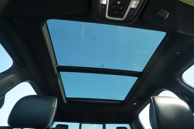 2022 RAM 1500 Laramie Crew Cab 4x4 5'7' Box