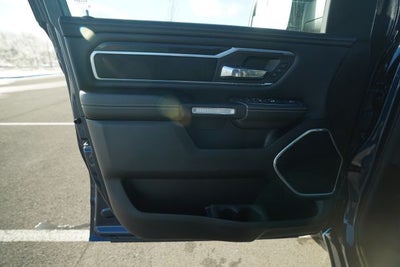 2022 RAM 1500 Laramie Crew Cab 4x4 5'7' Box