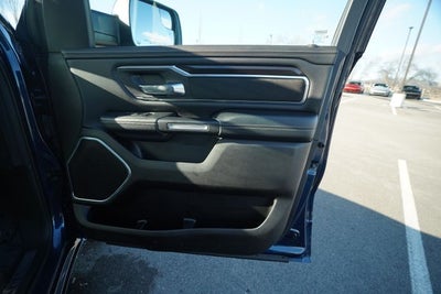 2022 RAM 1500 Laramie Crew Cab 4x4 5'7' Box