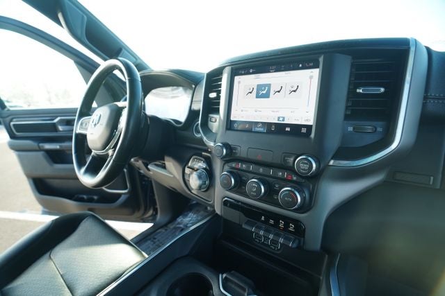 2022 RAM 1500 Laramie Crew Cab 4x4 5'7' Box