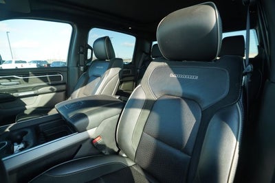 2022 RAM 1500 Laramie Crew Cab 4x4 5'7' Box