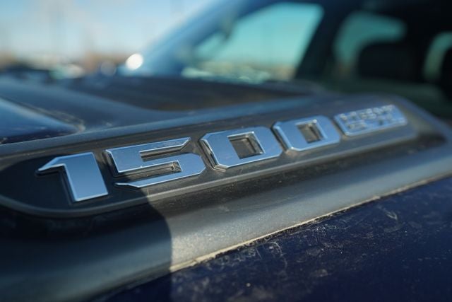 2022 RAM 1500 Laramie Crew Cab 4x4 5'7' Box