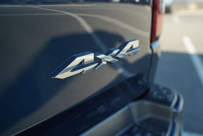 2022 RAM 1500 Laramie Crew Cab 4x4 5'7' Box