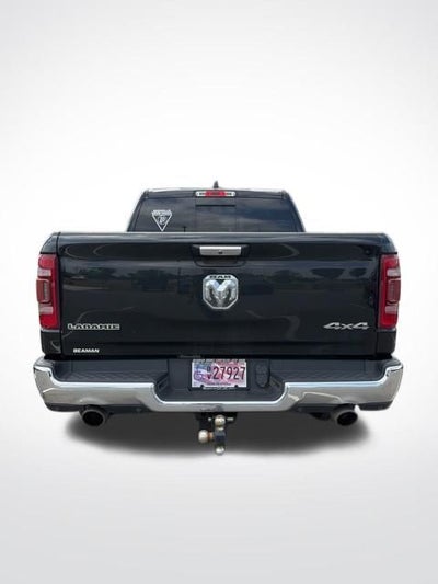 2020 RAM 1500 Laramie Crew Cab 4x4 5'7' Box