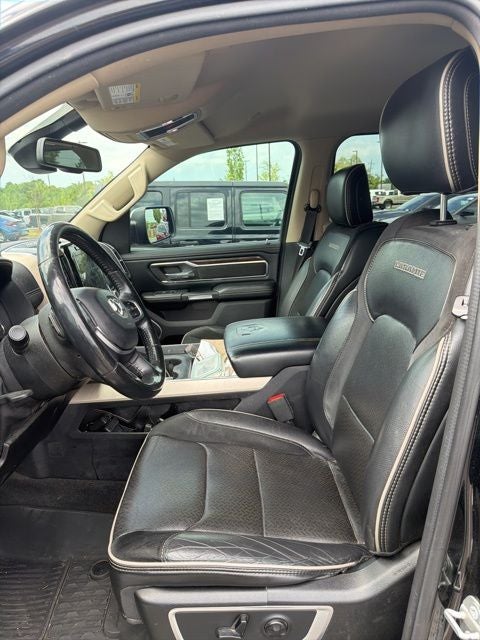 2020 RAM 1500 Laramie Crew Cab 4x4 5'7' Box