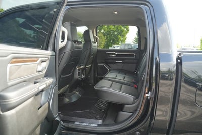 2022 RAM 1500 Laramie Crew Cab 4x4 5'7' Box