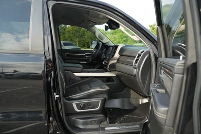 2022 RAM 1500 Laramie Crew Cab 4x4 5'7' Box