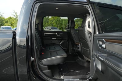 2022 RAM 1500 Laramie Crew Cab 4x4 5'7' Box