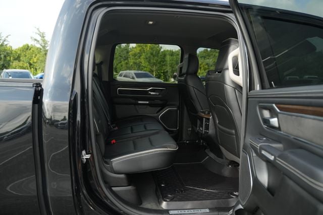 2022 RAM 1500 Laramie Crew Cab 4x4 5'7' Box