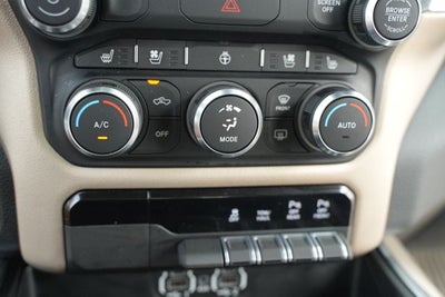 2022 RAM 1500 Laramie Crew Cab 4x4 5'7' Box