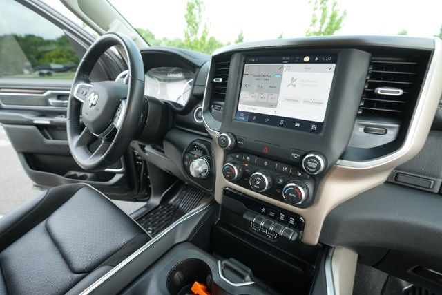 2022 RAM 1500 Laramie Crew Cab 4x4 5'7' Box
