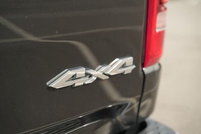 2022 RAM 1500 Laramie Crew Cab 4x4 5'7' Box
