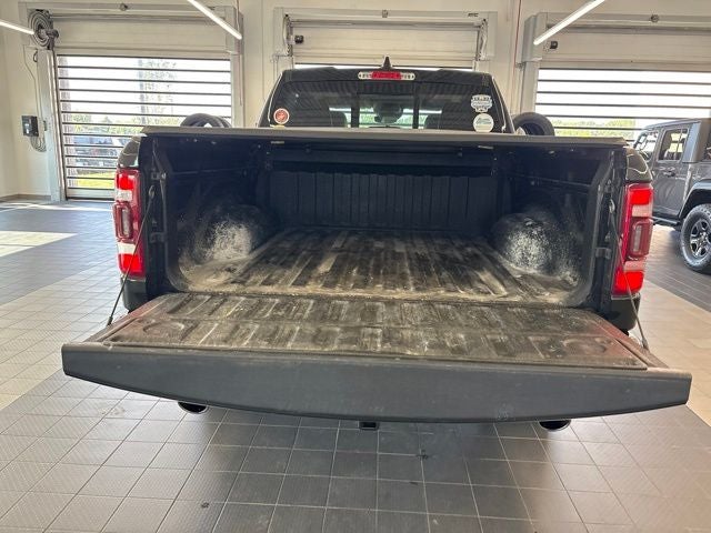2022 RAM 1500 Laramie Crew Cab 4x4 5'7' Box