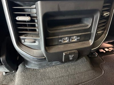 2022 RAM 1500 Laramie Crew Cab 4x4 5'7' Box