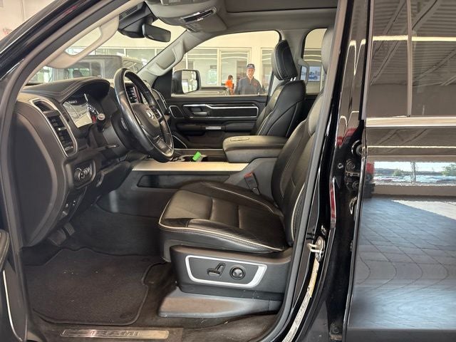 2022 RAM 1500 Laramie Crew Cab 4x4 5'7' Box