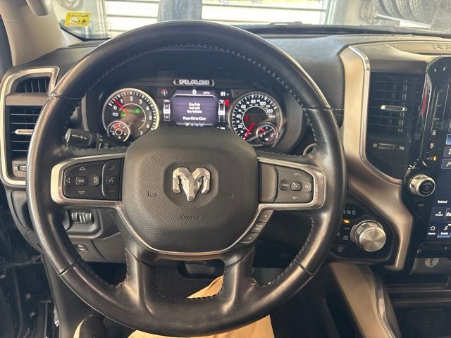 2022 RAM 1500 Laramie Crew Cab 4x4 5'7' Box