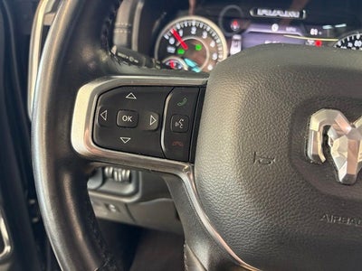 2022 RAM 1500 Laramie Crew Cab 4x4 5'7' Box