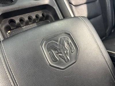 2022 RAM 1500 Laramie Crew Cab 4x4 5'7' Box