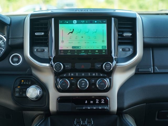 2022 RAM 1500 Laramie Crew Cab 4x4 5'7' Box