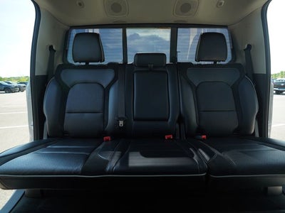 2022 RAM 1500 Laramie Crew Cab 4x4 5'7' Box