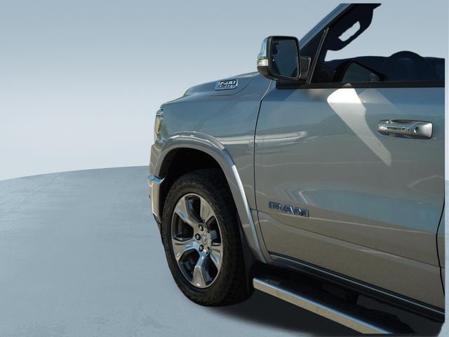 2022 RAM 1500 Laramie Crew Cab 4x4 5'7' Box