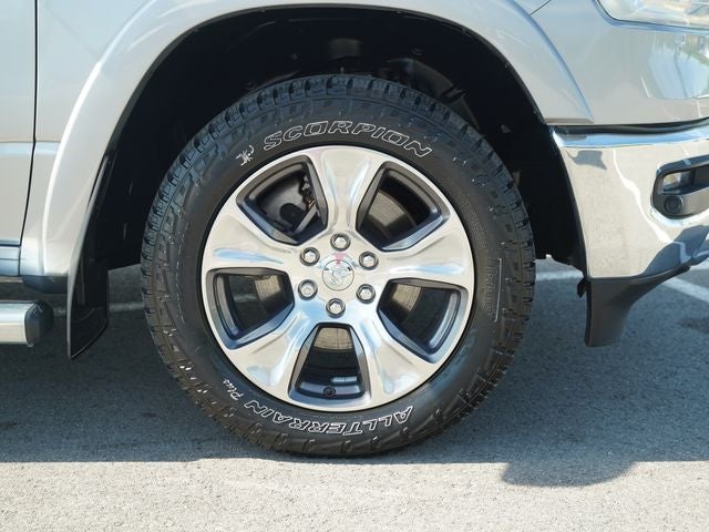 2022 RAM 1500 Laramie Crew Cab 4x4 5'7' Box