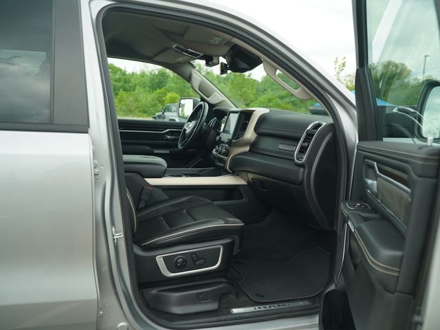 2022 RAM 1500 Laramie Crew Cab 4x4 5'7' Box