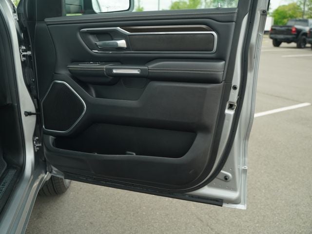 2022 RAM 1500 Laramie Crew Cab 4x4 5'7' Box