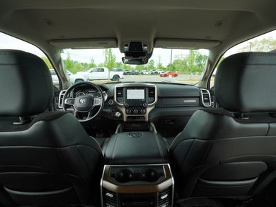2022 RAM 1500 Laramie Crew Cab 4x4 5'7' Box